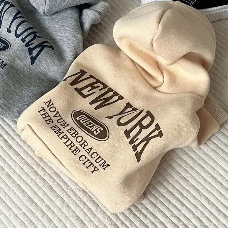 Elevate your pet’s style with this premium New York dog hoodie, crafted for discerning owners who demand both fashion and comfort for their four - legged companions. Inspired by the timeless sophistication of the Empire City. - Luxempirez