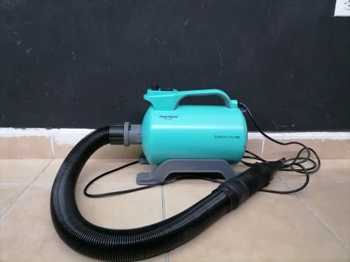 Give your pet a true salon experience at home with this 2800W professional grooming dryer, designed for fast, powerful drying on even the thickest coats. - Luxempirez