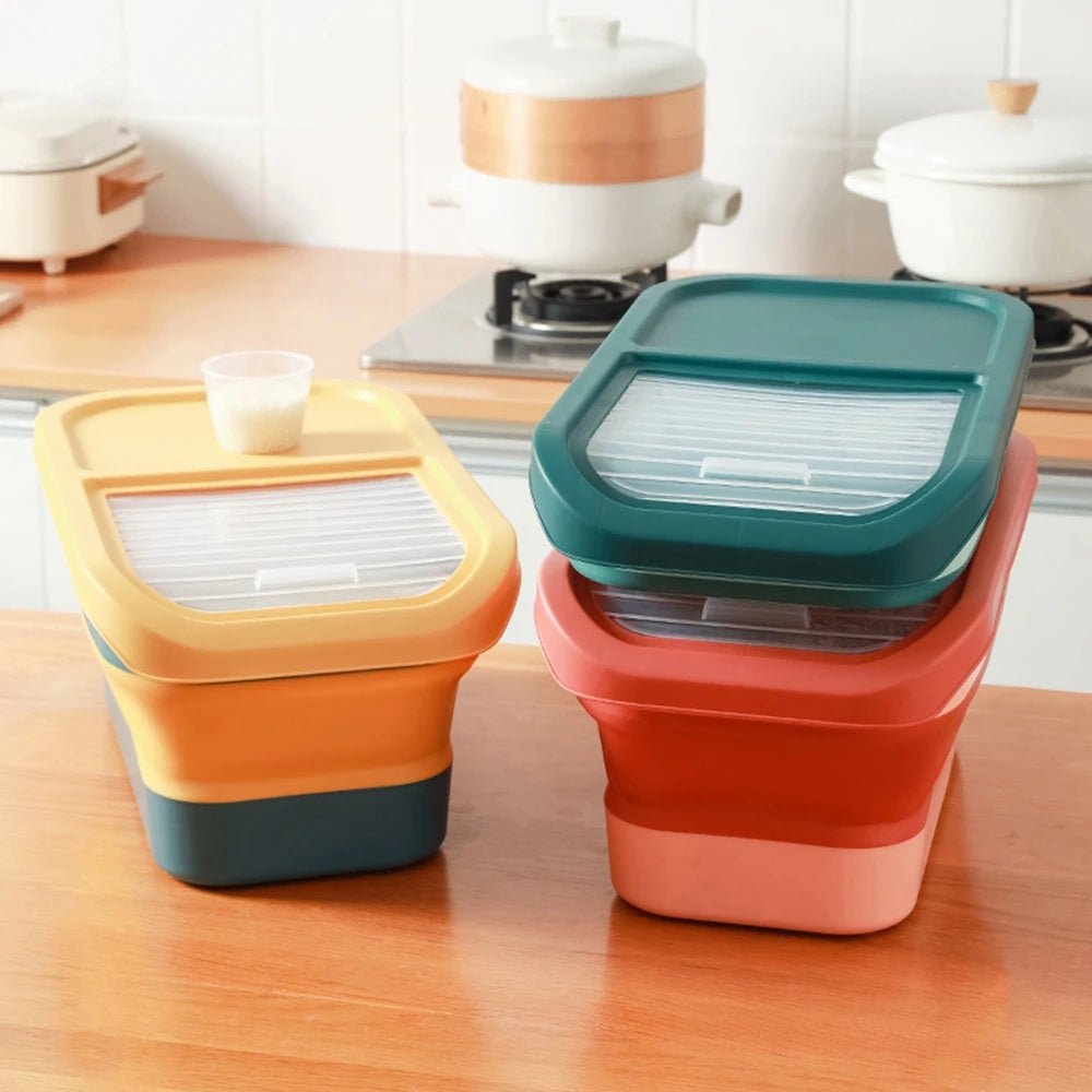 Keep your pet’s food fresh, organized, and easy to access with this 13/33 LB Collapsible Pet Food Storage Container. Designed for both cats and dogs, it offers an airtight seal and space‑saving design for modern kitchens. - Luxempirez