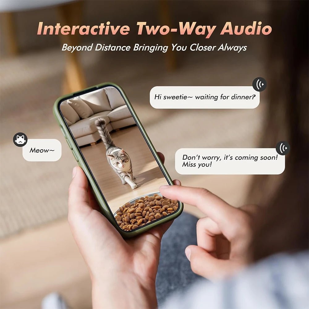 Mangeoire intelligente WiFi pour animaux de compagnie avec caméra intégrée pour que vous puissiez regarder, parler et nourrir votre chat ou votre chien à tout moment depuis votre téléphone. Le réservoir en acier inoxydable 304 de qualité alimentaire garde les croquettes fraîches et hygiéniques, tandis que la vision nocturne vous permet de vérifier clairement vos animaux de compagnie. - Luxempirez