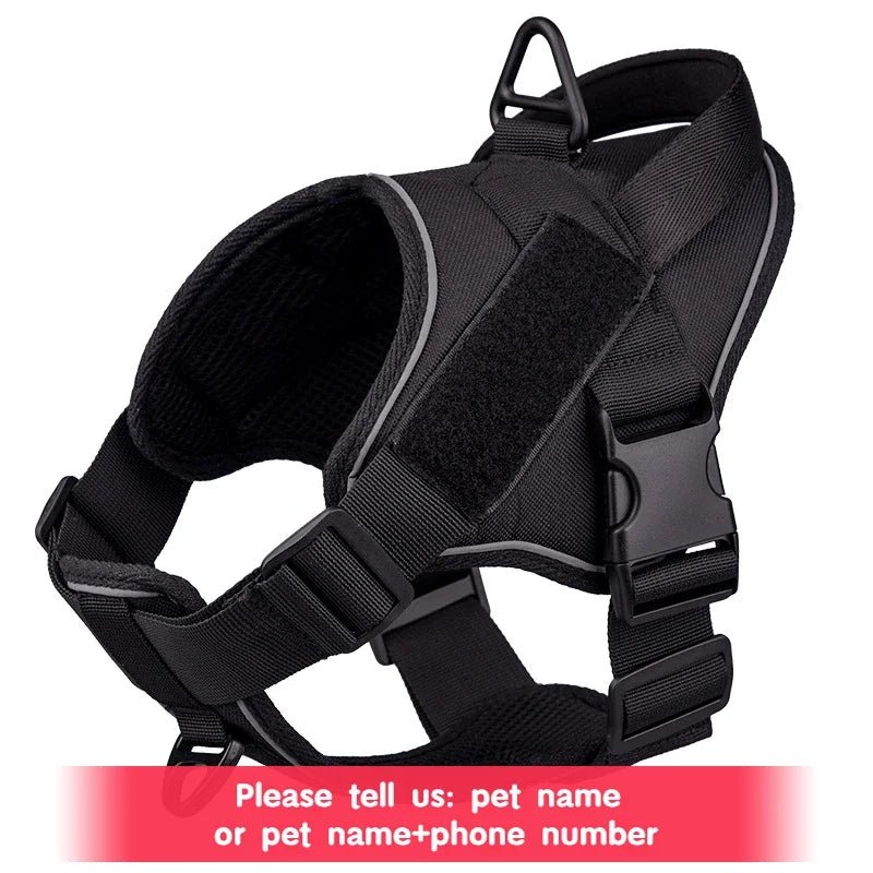 Style avec notre harnais exclusif pour chien d'assistance méticuleusement conçu pour les propriétaires d'animaux exigeants qui exigent le meilleur pour leurs compagnons à quatre pattes. Doté d'un design sophistiqué d'inspiration militaire - Luxempirez