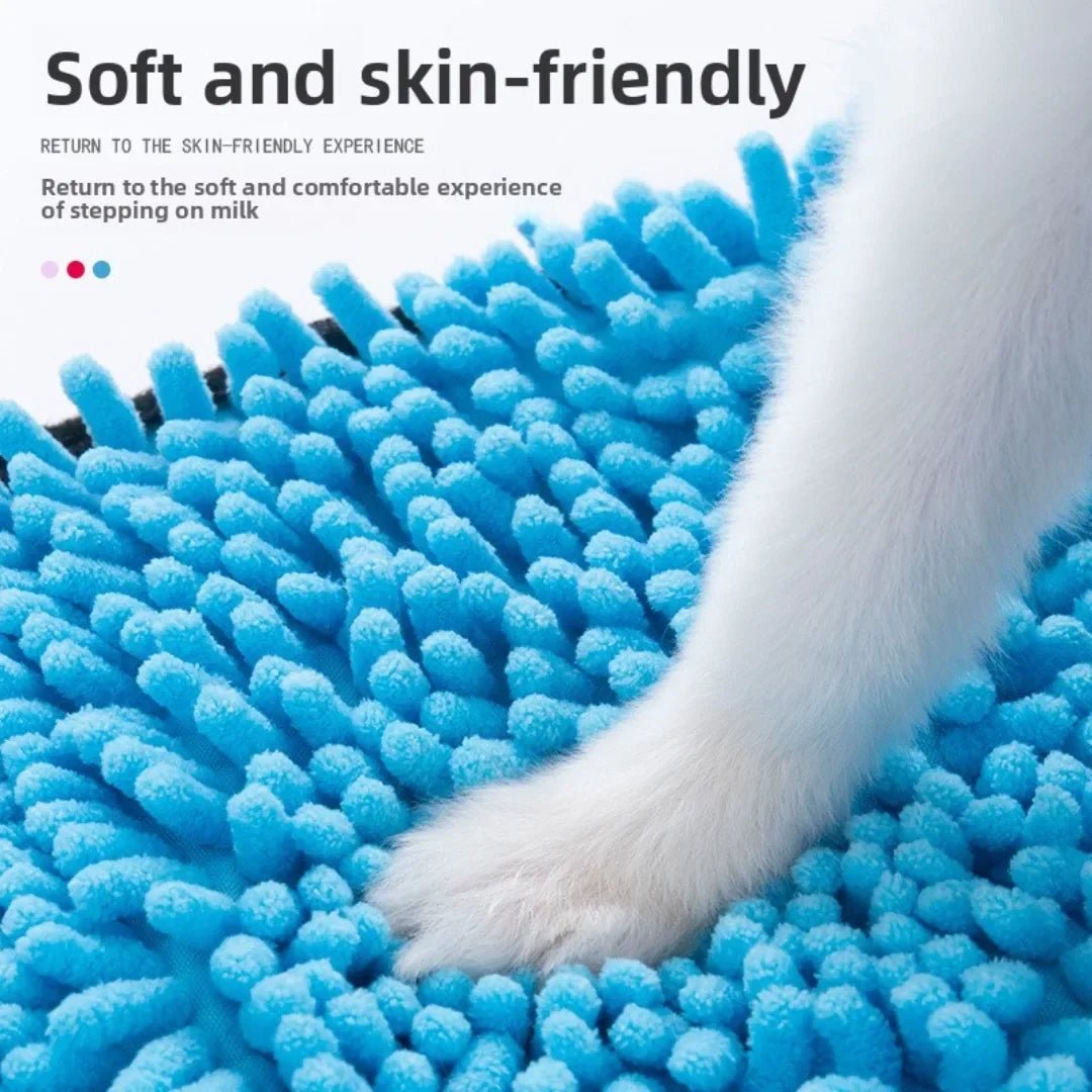 Super Absorbent Pet Bath Towel is a quick‑drying microfiber bathrobe towel that keeps dogs and cats warm, dry and comfortable after baths, swimming or rainy walks. - Luxempirez